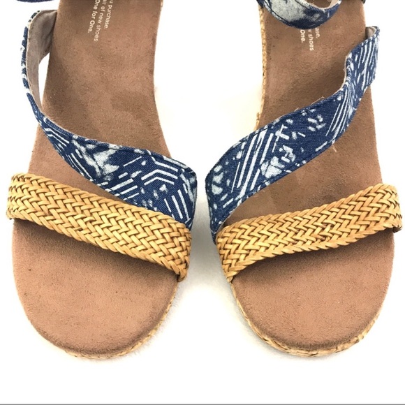 NWOT TOMS Clarissa Ankle Strap Wedge Sandals Shoe Blue Rattan - Picture 4 of 6